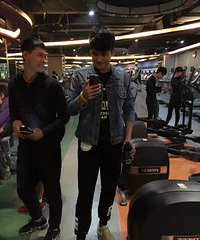 ��Ů���ѣ��ǳ����ţ�90�꣬����˧�磬����178