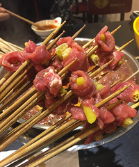 新派火锅、传统火锅,还有火锅串串