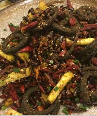 一家卖“土货”的江湖菜 +【美食狗仔大PK】