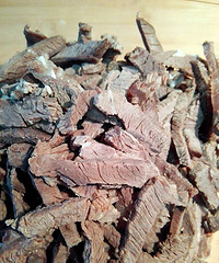 几步搞定麻辣牛肉干,吃得放心!