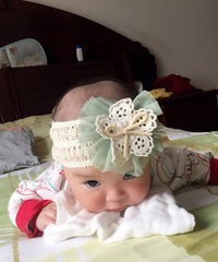 大眼萌妹晒萌照