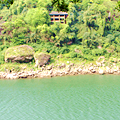 北碚能爬步道泡野温泉