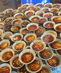 很有年代感的水上漂豆花店