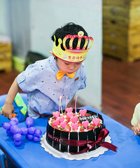 幼儿园办生日PA,儿子高兴惨了