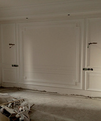 װ�����ұ���ǽ