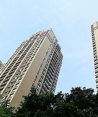 为了娃儿读书买了华润24城的公寓,读华润谢家湾小学只交生活费