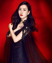 “不照相会死星人”又要来显摆最近的美照了,当妈了也要美美美。