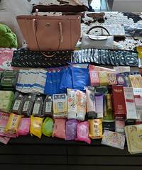 台湾香港买买买,护肤品和包包全到手
