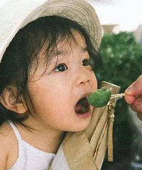 看了后,就知道如何在朋友圈美美地秀娃了