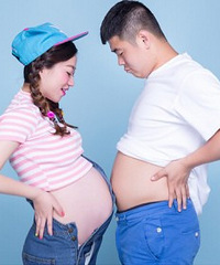 比比谁的肚子更大~