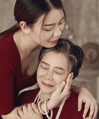 妈妈 时间走慢点 我想留住你。。