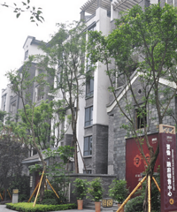 九龙坡看房,喜欢晋愉融府纯洋房的小区,但是纠结晋愉破产了的