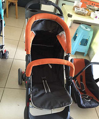 婴儿车带安全摇篮,260自提 朋友送得婴