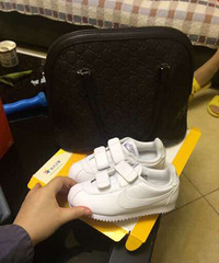 28码nike儿童阿甘运动鞋,欧洲打折村入的