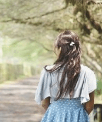 最美背影女孩自曝正脸照,看到后我瞬间石化了……