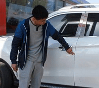 借了朋友20万买车,说好分期还,但是现在朋友反悔怎么办?