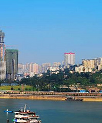一心想买北区,没想到看了10多个盘后,买了弹子石的长嘉汇