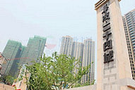 今天去看了华润24城的公寓,都在1万5左右了