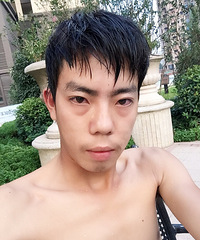 离异男带女儿来征女友