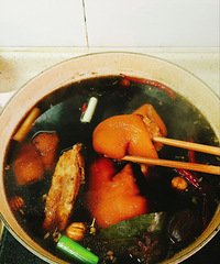 记录我做的各种肉嘎嘎--红烧肉、花椒鸡、老卤蹄花儿、海鲜烧烤