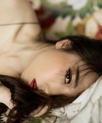 第一次拍写真,尝试性感风