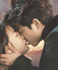 ֺĿ٧ϷֱˣһĻŮĶը