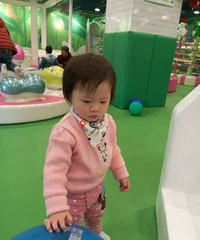 我切身经历了婆婆版和妈妈版的宝宝照