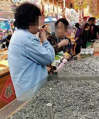 顶起锅盖来发个帖子,超市的某些大爷大妈们行行好吧!