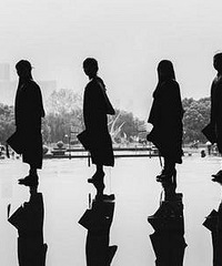 在重庆今年刚大学毕业,工资3000大概在什么水平?