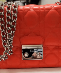 ��һ�۾ͱ���ɫ���޵��ˣ�����İ�����ϲ��