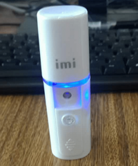 跟到购物狂的活动,领了一个随身蒸脸仪,还挺不错