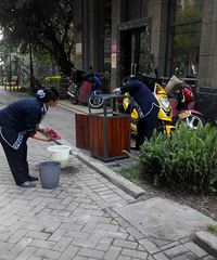 龙湖物业接手观音桥半山华府小区后的后续进展情况