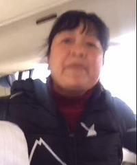 女游客因拒购物遭桂林导游暴打,导游称:我叫你下不了车!