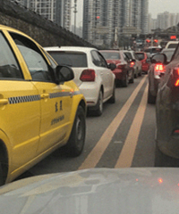 你们的交规,都是体育老师教的吧