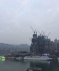 快两岁的孩子发烧了,可以坐飞机吗?