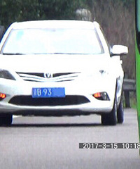 羞不羞?!重庆一男子在内环大便被拍