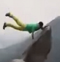 重庆一男子为拍照耍帅不慎掉下山崖?真相竟是...