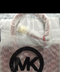 每次包裹都是一起到
