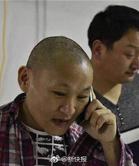 流浪汉14年给母亲寄了11万多元,网友:自叹不如