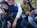 辣眼!轻轨上这样好吗