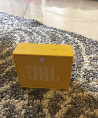 JBL���������Ĳ���������������ɫ����ֵ�ߣ�Ч���ã�