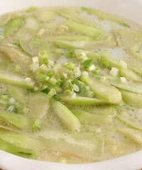 "安安产后胸部护理日记 女性如何丰胸 4种食物千万不容错过"