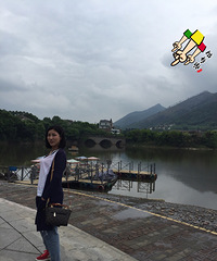 76年,2016年离异,孩子随他爸爸,居住在九龙坡