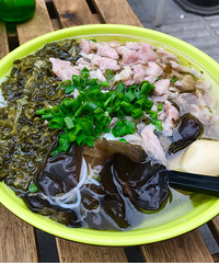 真鸭血真米线的鸭血米线,比弹子石wanghong还安逸