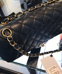 ŷ��ʵ�ؿ��죬Chanel�����ȷʵ�Ǽ��˲��٣�