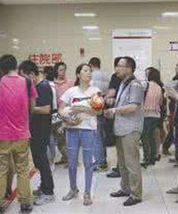 现在发烧进医院,收费都这么贵了?