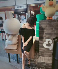 脚胖的人就不要穿绑带鞋了…不然就像我这样…
