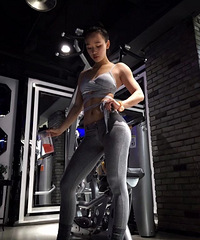 �������İ�����Ů����һ�����������������ж���