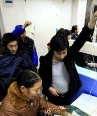 儿童医院看到的一幕,感觉好心酸