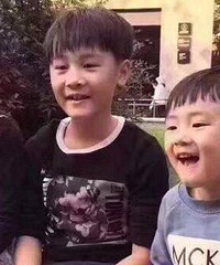 某小区保姆放火,烧死一家四口?